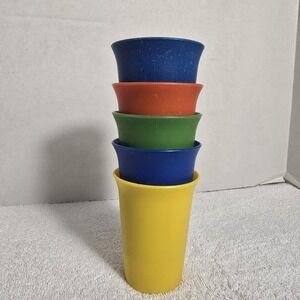 Vtg 5 Tupperware Kids Tumblers Cups 7oz Primary Colors Red Blue Green Yellow EUC